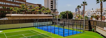 Four Seasons Hotel