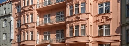 Hotel Taurus