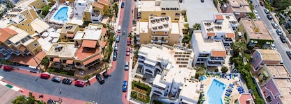 Elmi Suites Beach Hotel - All Inclusive