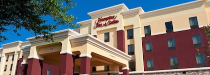 Hampton Inn & Suites Tulsa Central