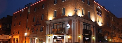 The Pier Hotel