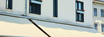 Avalon Hotel