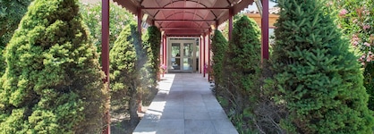 The Originals City, Hôtel Le Pavillon