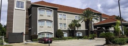 La Quinta Inn & Suites By Wyndham Houston East At Normandy