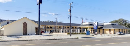 Oyo Hotel Ingleside Tx