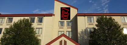 Red Roof Inn & Suites Indianapolis Airport