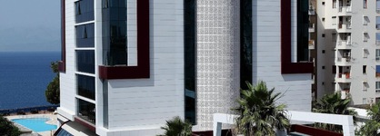 Santa Marina Hotel