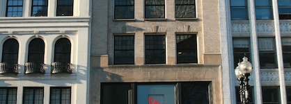 Charlesmark Hotel