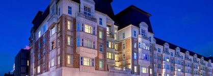 Hotel Commonwealth