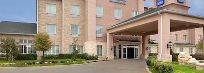 Comfort Inn & Suites Near Lake Lewisville