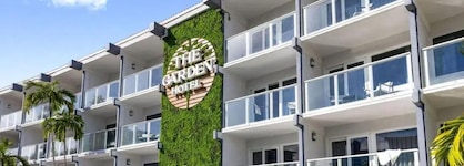 The Garden Hotel & Resort