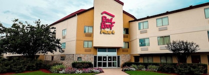 Red Roof Inn Plus+ Houston - Energy Corridor