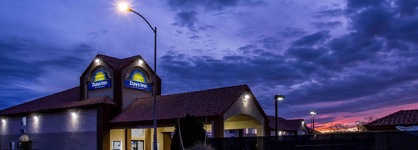 Days Inn By Wyndham Phoenix North