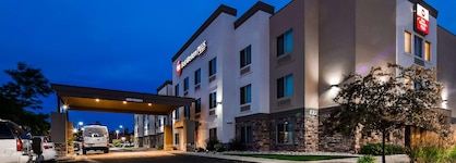 Best Western Plus Airport Inn & Suites