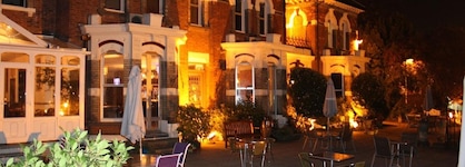 Leaside Hotel