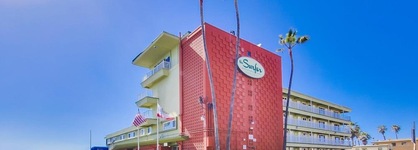 Surfer Beach Hotel