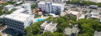 Ticho's Greenblu Hotel