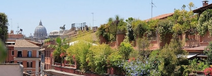 Frattina Apartments