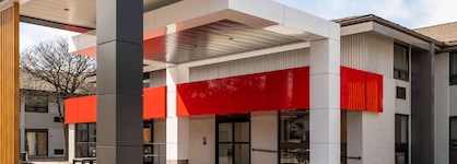 Comfort Inn West