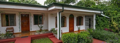 Hotel La Rosa De America