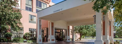Hawthorn Suites By Wyndham Midwest City Tinker Afb