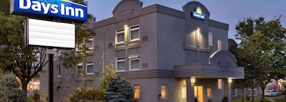 Days Inn By Wyndham Toronto West Mississauga