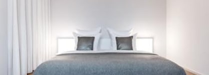 Bob W Munich Schwabing
