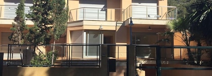 Universal Aparthotel Don Camilo