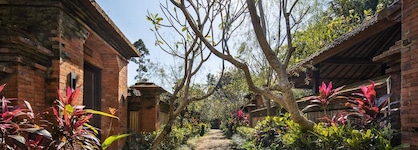 Ubud Raya Villa