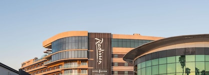 Radisson Hotel And Convention Centre Or Tambo Airport