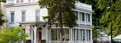 Argos Inn
