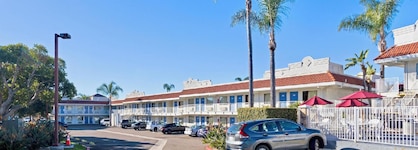 Motel 6 Carlsbad East