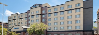 Wyndham Moline On John Deere Commons
