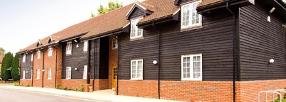 Premier Inn Woking West (A324)