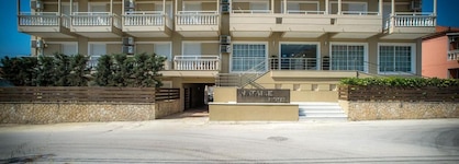Natalie Hotel