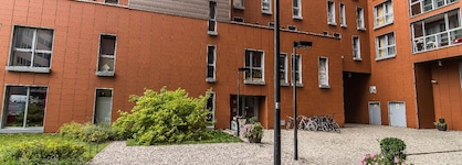Senator Warsaw Apartments
