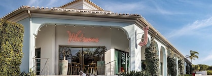 The Magnolia Hotel