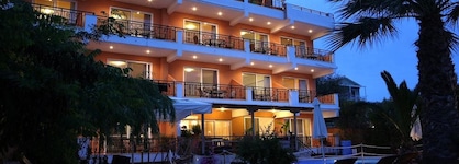 Hotel Grand Nefeli