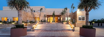 Akti Coast Club
