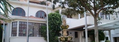 Hotel La Colonia