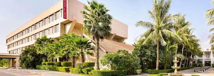 Ramada Plaza By Wyndham Karachi Airport Hotel