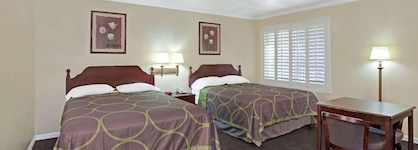 Super 8 By Wyndham North Hollywood