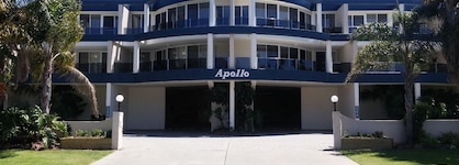 Apollo Apartments