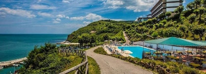 Hotel Capo Est