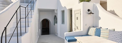 Cave Suite Oia