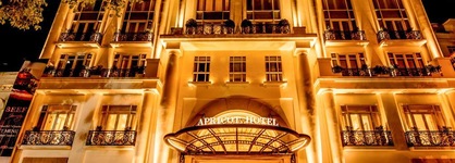 Apricot Hotel