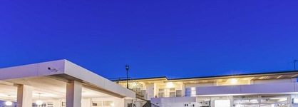 The Oriana Orange - Retro Hotel & Resort