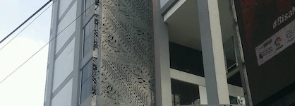 Nemuru Grand Bellevue Radio Dalam