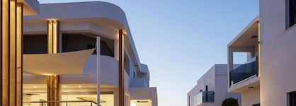 Golden Bay Boutique Hotel & Bungalows