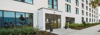Super 8 By Wyndham Munich City North